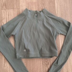 Cropped zipper workout jacket